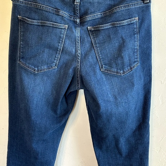 Universal Thread High Rise Slim Straight Dark Wash Denim Cropped Jeans Sz 10/30R - Picture 6 of 9